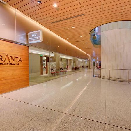 Niranta Transit Hotel Terminal 2 Arrivals/Landside Bombay Esterno foto