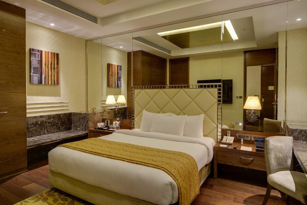 Niranta Transit Hotel Terminal 2 Arrivals/Landside Bombay Esterno foto