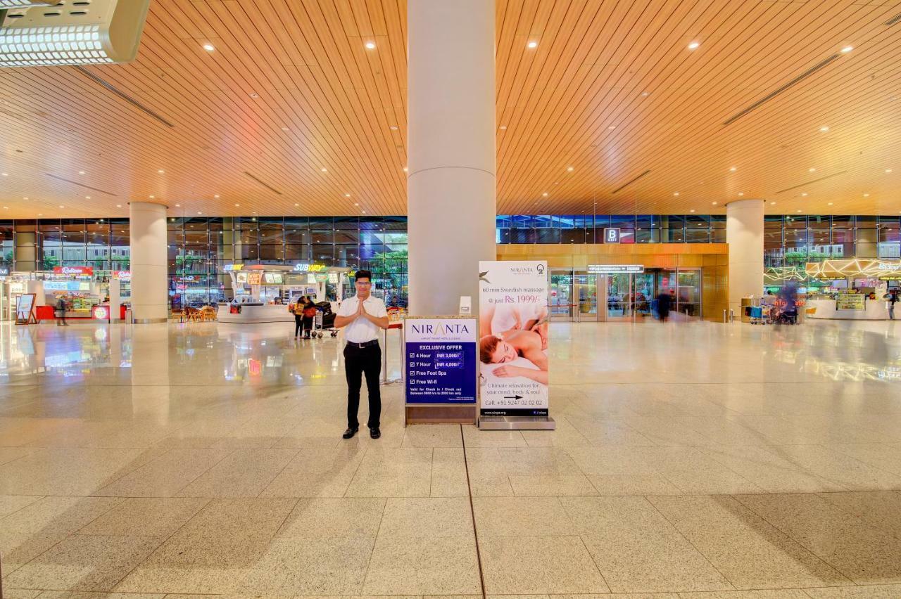 Niranta Transit Hotel Terminal 2 Arrivals/Landside Bombay Esterno foto