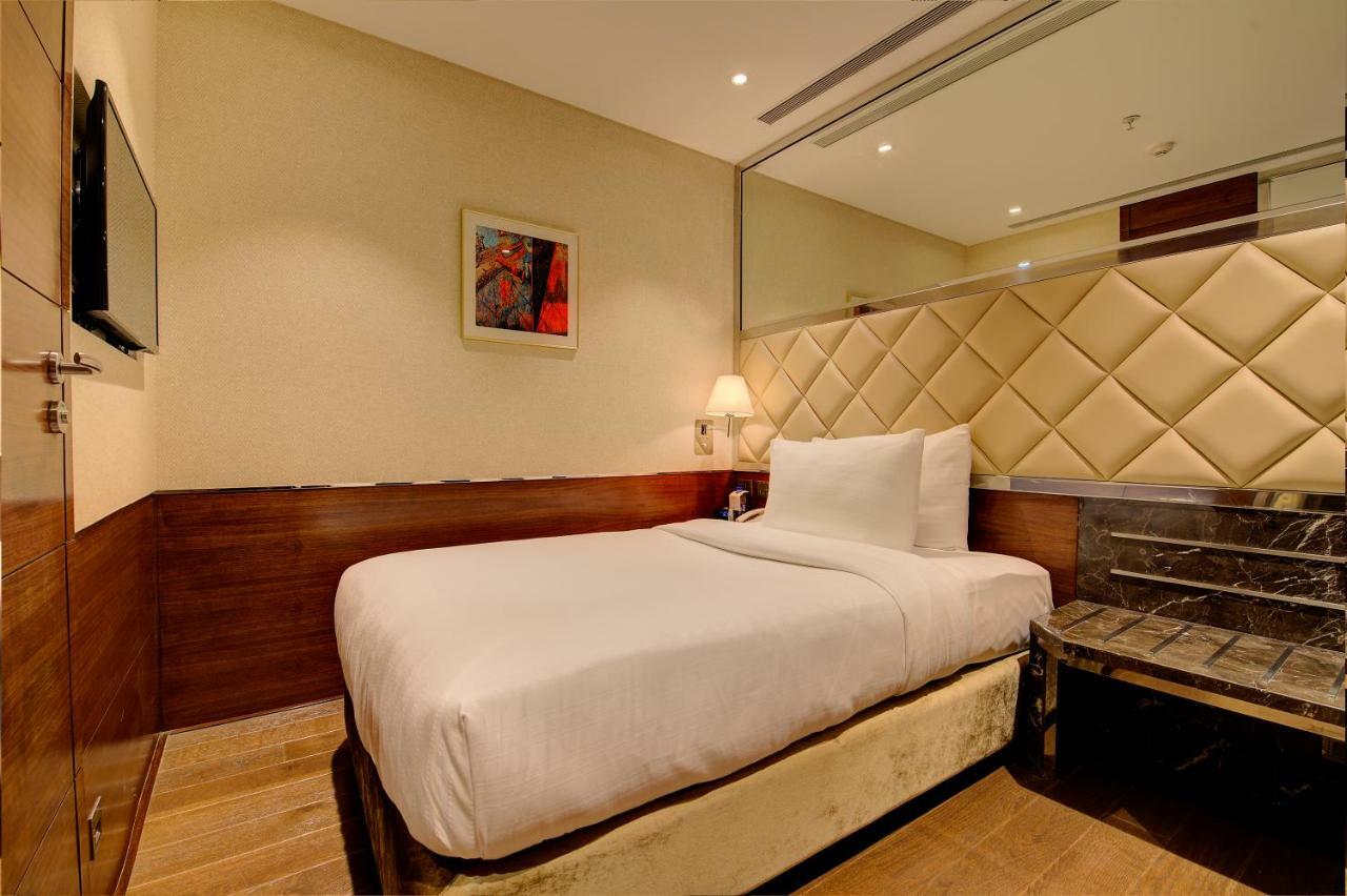 Niranta Transit Hotel Terminal 2 Arrivals/Landside Bombay Esterno foto